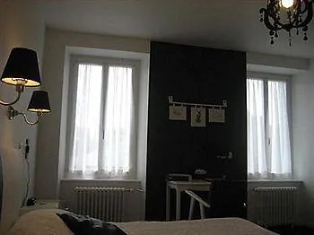 De Paris Hotel 3*