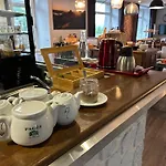 Logis De Paris Hotel
