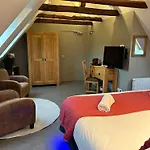 Logis De Paris Murol