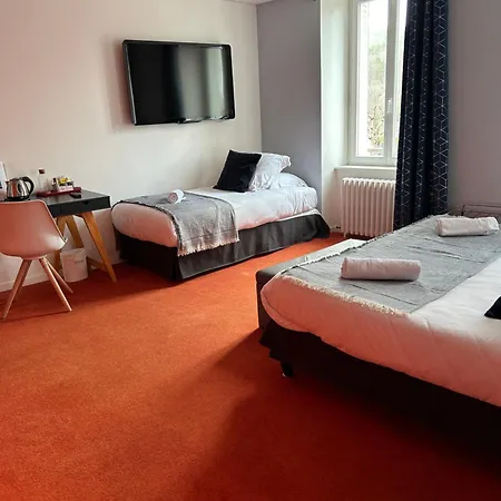 Logis De Paris 3* Murol