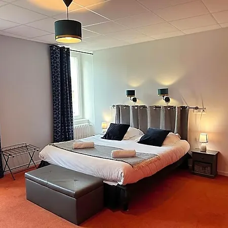 호텔 Logis De Paris 3*