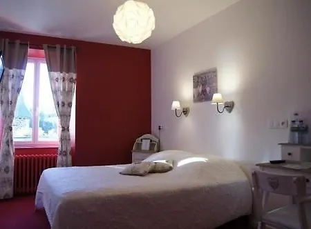 Отель Logis De Paris 3*