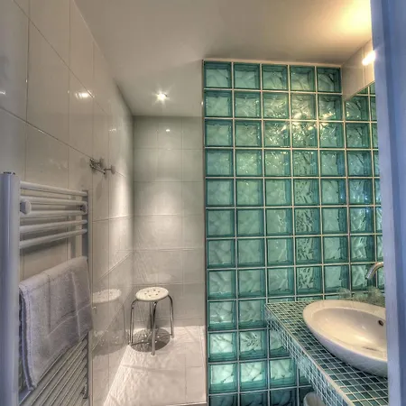 Logis De Paris Murol