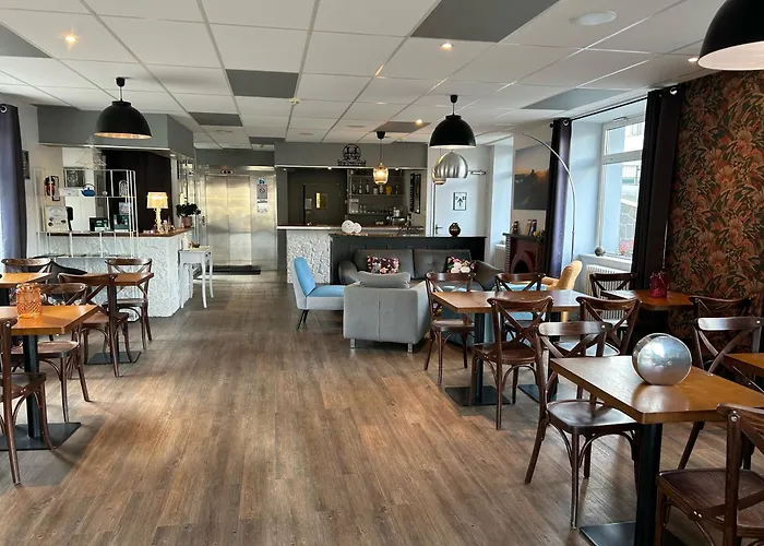 Logis De Paris Hotel 3*