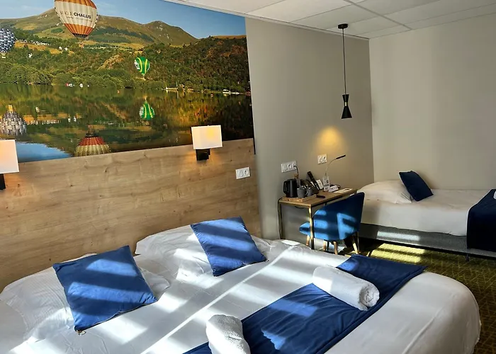 Logis De Paris Hotel