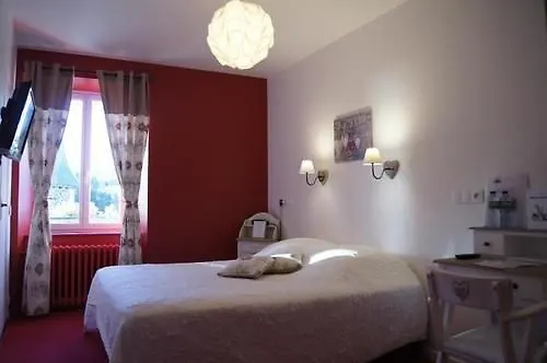 Hotel Logis De Paris 3*