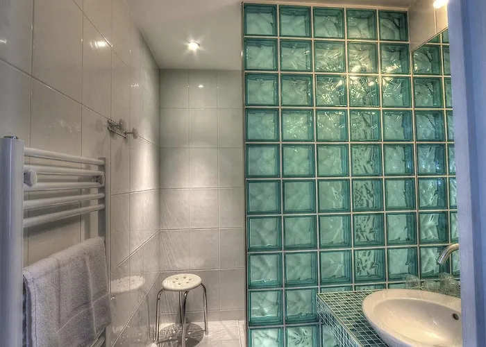 Logis De Paris Murol